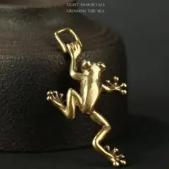 真鍮 カエル ペンダントトップ 蛙 縁起物 アンティーク風 ヴィンテージ調 金