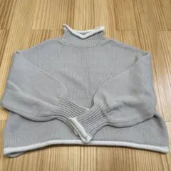 ベージュ タートルネック セーター Fサイズ
