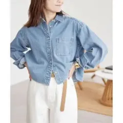 【24SS】スローブイエナ　LE DENIMクロップドシャツ　デニムシャツのサムネイル