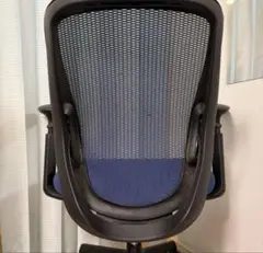 オカムラ　シルフィー　ローバック　可動肘　ミディアムブルー　2016年製