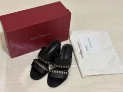 Salvatore Ferragamo サルヴァトーレフェラガモ サンダル 黒