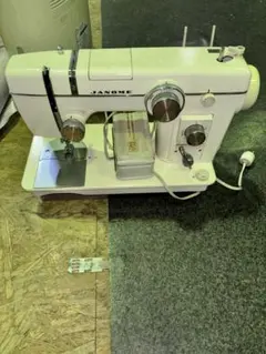 ジャノメ JANOME ミシン MODEL 680 ミシン台 通電動作確認済み | Mercari