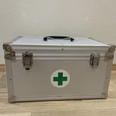 救急BOX 大阪万博使用品 キズあり - メルカリ