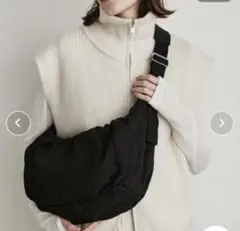 【期間限定値下げ中】ブラック ショルダーバッグ A4対応