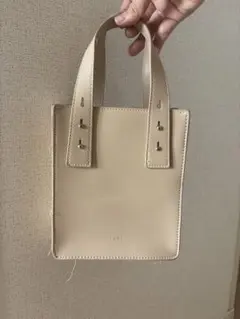 スクエア ショルダーバッグ ベージュ