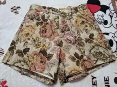 美品☆　RETRO GIRL ゴブラン織り 花柄 ショートパンツのサムネイル