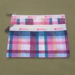 LeSportsac × LEE コラボ　 チェック柄 ポーチのサムネイル