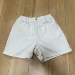 ユニクロ　ショートパンツ　白　１６０サイズ