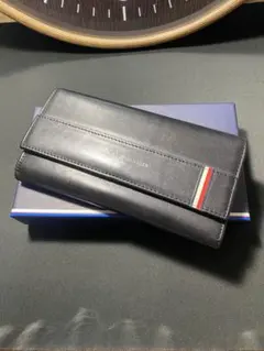 Tommy Hilfiger ブラック 二つ折り財布