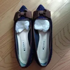 新品未使用　DIANA　ネイビー フラットシューズ リボン付き