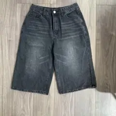ブラックハーフパンツ