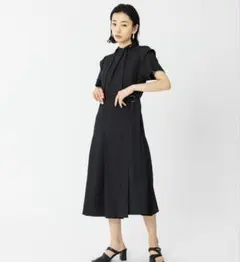 半袖　ブラックワンピース　BOSCH 1度着用・美品】Bosch 半袖ワンピース ブラック 36 - メルカリ