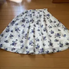 anysis 花柄フレアスカート サイズ1のサムネイル