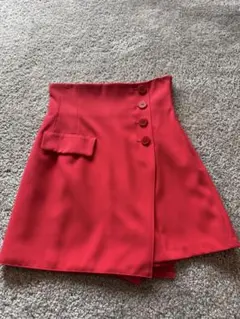 SNIDEL ハイウエスト ラップ風ショートパンツ レッドのサムネイル