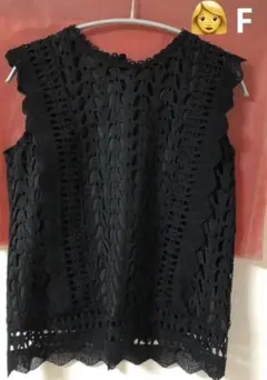 ベースメント刺繍ノースリーブトップス黒
