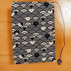 【再販ラスト】単行本ブックカバー♡和柄猫【紺】