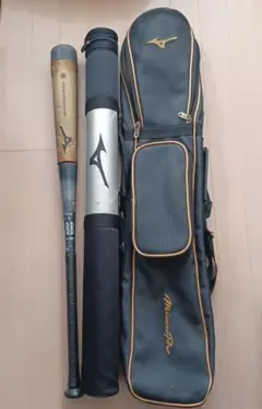 Item thumbnail for item 79ed11ee-d4ea-43e3-94c6-f898dfd1e2d2