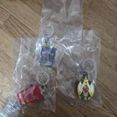 仮面ライダー　めじるしアクセサリー4　3個セット