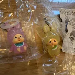 モンチッチ ガチャ めじるしアクセサリー チムたん　ピンク　イエロー