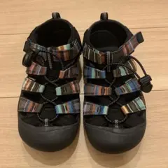 KEEN アウトドアサンダル ブラック/マルチカラー
