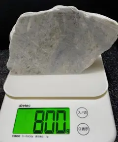 ☆翡翠原石☆糸魚川硬玉【須沢海岸・糸巻ミント・転石・一部割肌5000g 