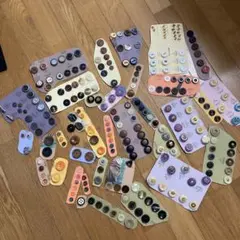 多色ボタンセット さまざまなデザイン　ボタンサンプル帳から