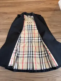 BURBERRY The Kensington トレンチコート ブラックのサムネイル