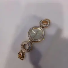 GUESS 稼働 U1117L2 ブレスレット ウォッチ QZ ゴールド - メルカリ