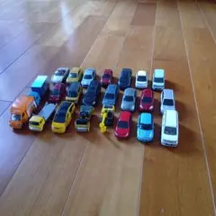 トミカ23台