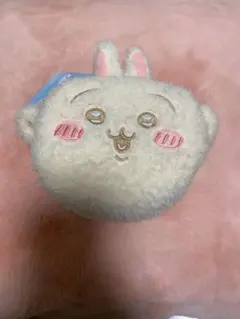 ちいかわ　ふわふわミニキャラメルポーチ　うさぎ