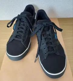 【美品】adidas アディダス ブラック スニーカー ローカット 25.5
