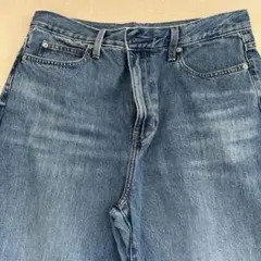 ユニクロジーンズ　28