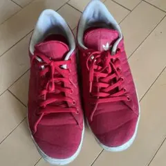 adidas レッド スニーカー