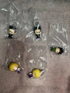 ハンターハンター　ガチャガチャ　めじるしアクセサリー　ゴン　クラピカ　レオリオ