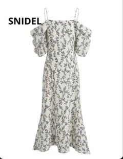 SNIDEL 2wayデザインプリントワンピース 白 黒 花柄 ロングワンピース