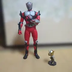 仮面ライダー龍騎、仮面ライダービルド ソフビフィギュア 2体セット