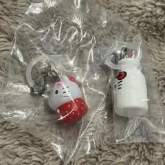 サンリオ　ハローキティ アメリカンデザイン いちご　めじるしアクセサリー