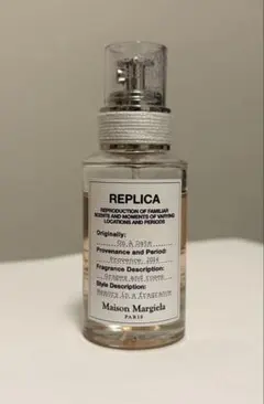 Maison Margiela Fragrancesオードトワレ オンア デートのサムネイル
