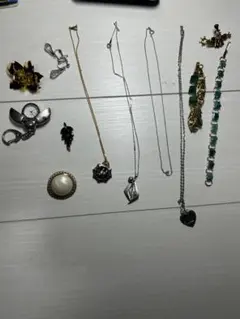 遺品整理品 アクセサリー・カトラリー まとめ売り 約104g - メルカリ