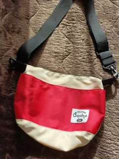 Item thumbnail for item f5f29a3e-a0a7-4015-a111-50aafd1414cb