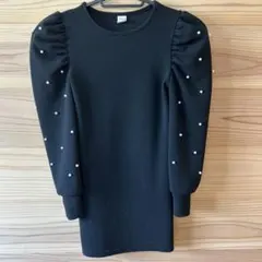 【美品】黒のパール装飾付きタイトワンピース130cm