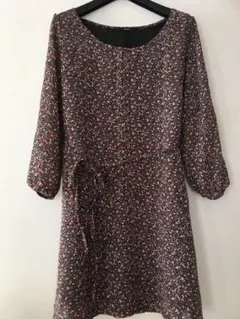 Kastane 小花柄膝丈ワンピース