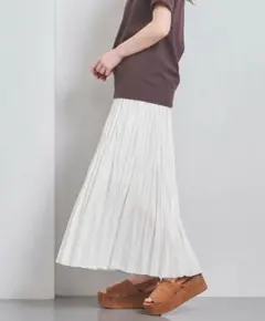 『UNITED ARROWS』ランダムプリーツ マキシスカート　ホワイト