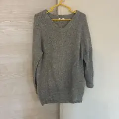 ユニクロ　スフレヤーンVネックチュニック　グレー