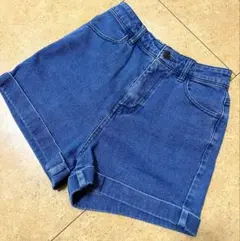 デニムブルー ゴムウエスト ショートパンツ