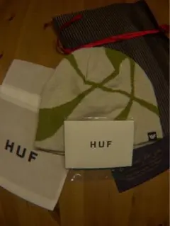 HUF ビーニー　BIG BLOCK CURVE BEANIE