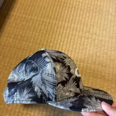 OAKLEY オークリー ボタニカル柄 メッシュキャップのサムネイル
