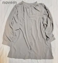 novem レイカズン ショルダータックブラウスのサムネイル
