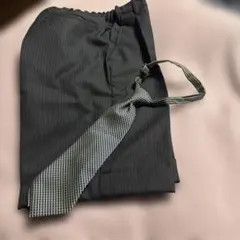 黒と白のストライプ ショートパンツ ネクタイ付き