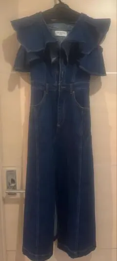 新品タグ付き　LILY BROWN フリル付きデニムジャンプスーツ